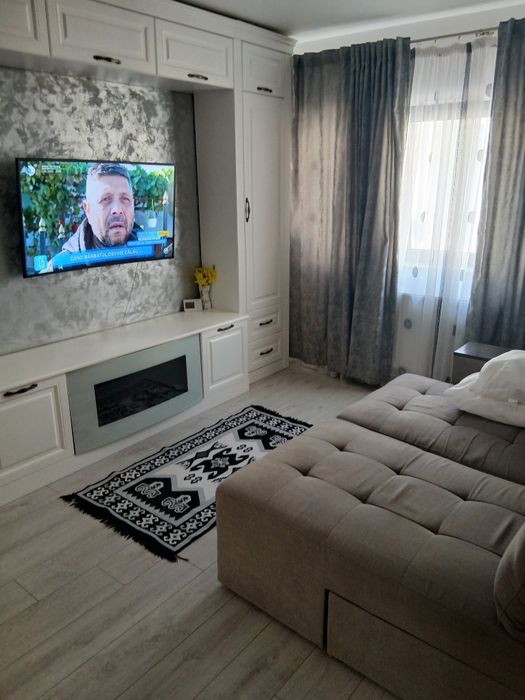 Garsoniera de închiriat
