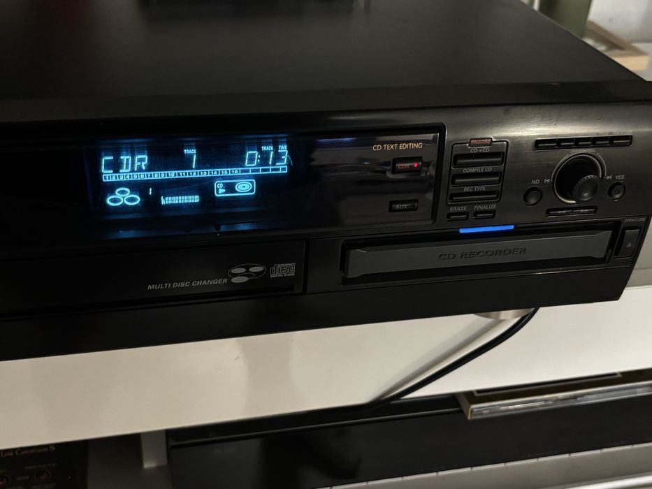Philips CDR 785 cd recorder