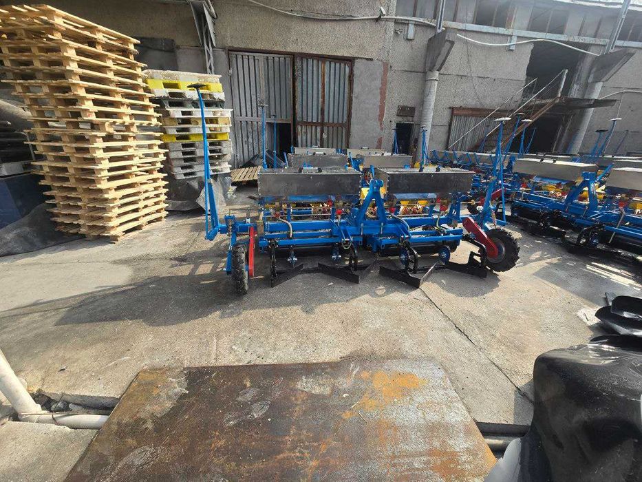 Сеялка чигит экиш учун, плёнка ва капелний лента ёткизади, 60 млн сум