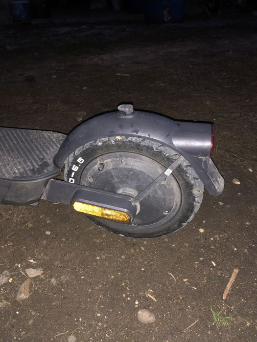 Vand trotineta xiaomi 5 urgent !!