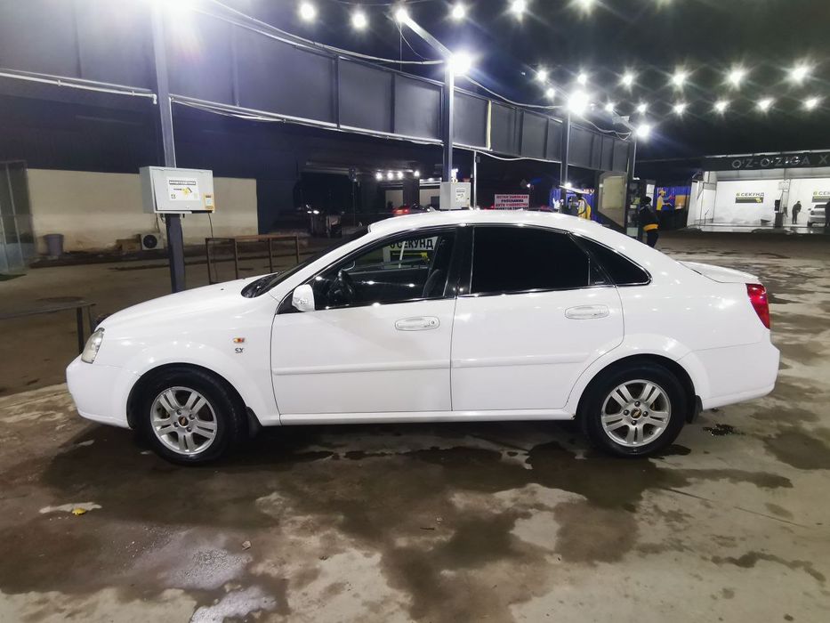 Lasetti 2 pozitsiya sotiladi