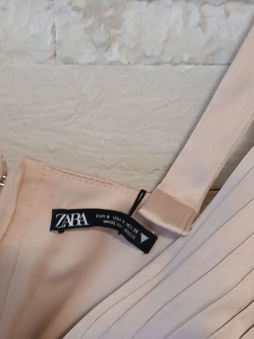 Top Zara nou cu ericheta