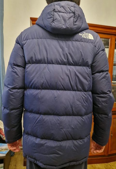 Продам оригинальный пуховик