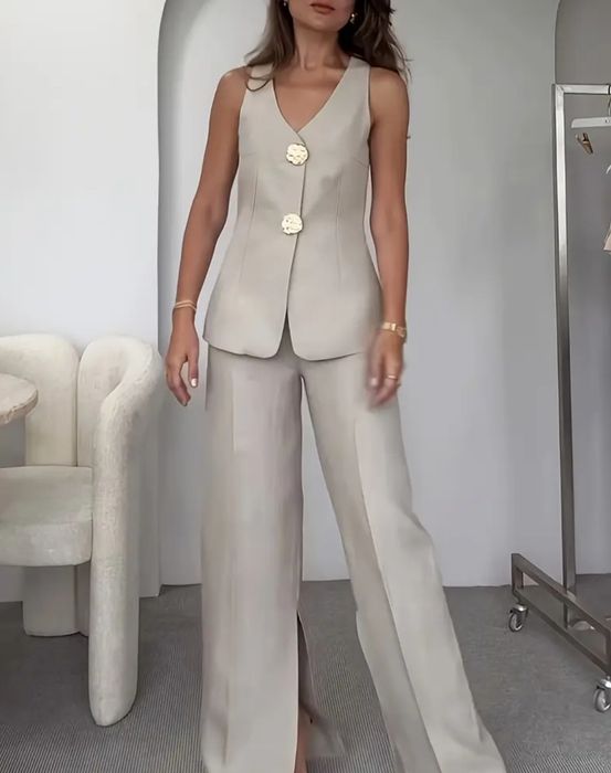 Set vesta și pantaloni