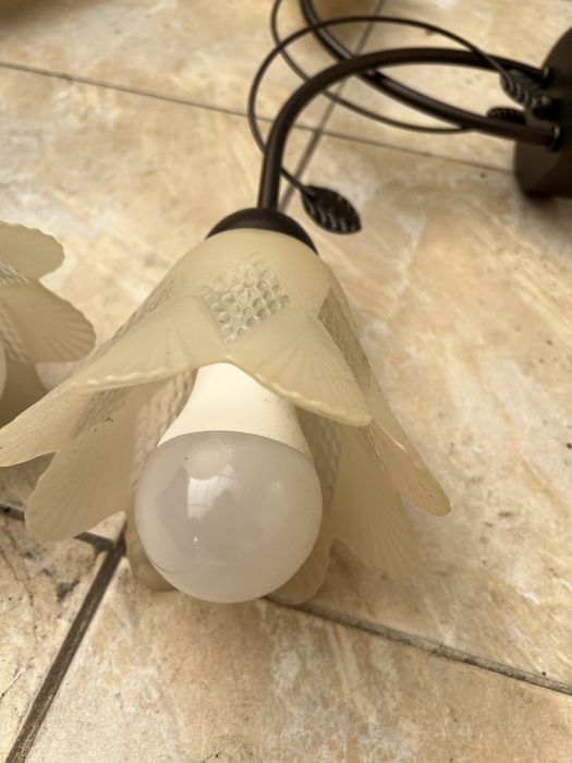 Продавам 2 броя лампи