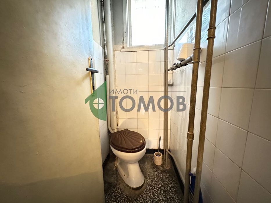 Продава се Четиристаен апартамент в Шумен, Център - 105 кв.м за 1142 €/кв.м - Снимка #6