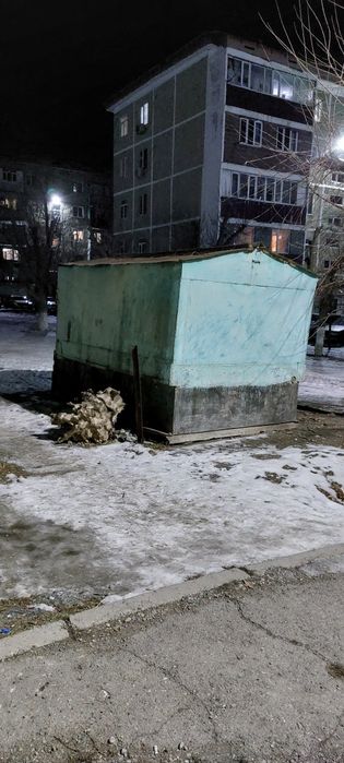Железные гараж подвижной