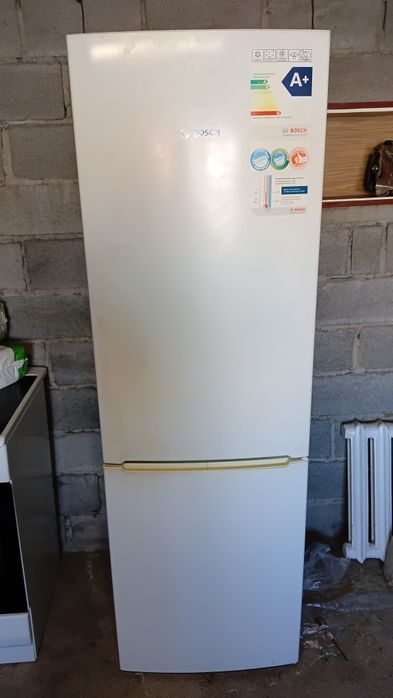 Продам холодильник BOSCH