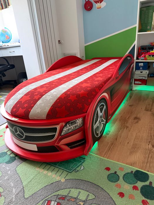 Детско легло Кола с матрак и светлини