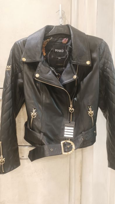 Ново яке ест.кожа PINKO -М,Л
