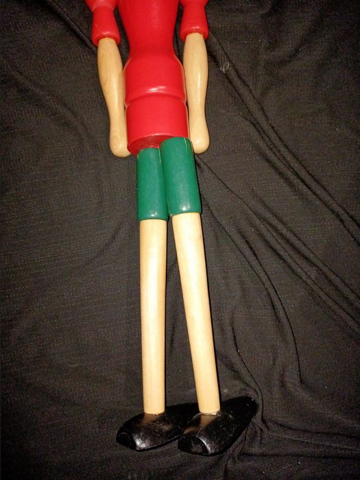 Деревяная кукла пиноккио