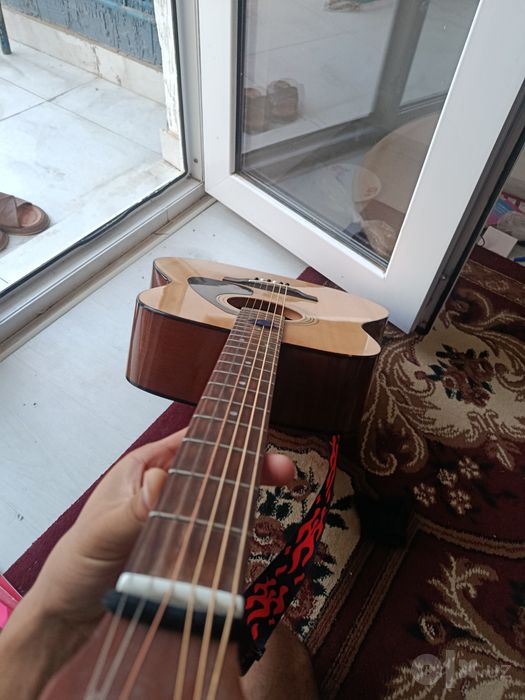 Gitara Yamaha f310