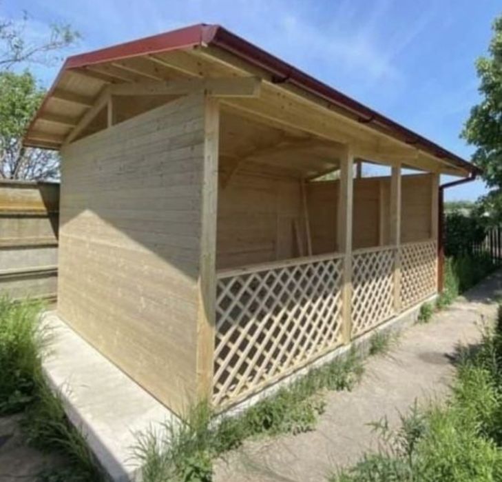 Ne ocupăm cu construcția de terasă și foișoare