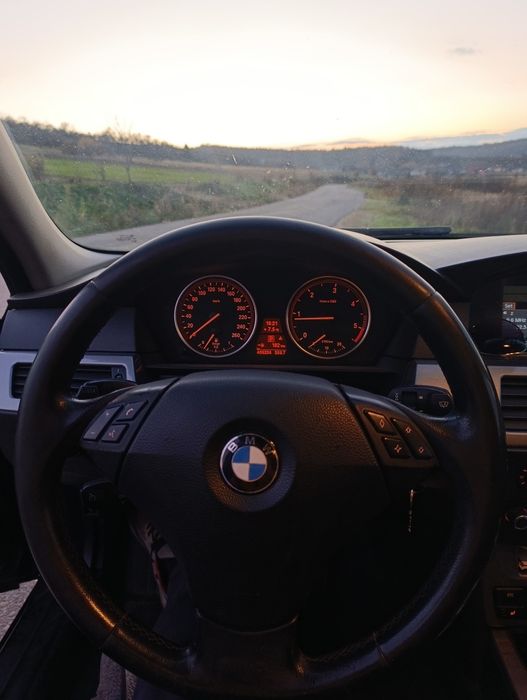 Vând BMW E60 520
