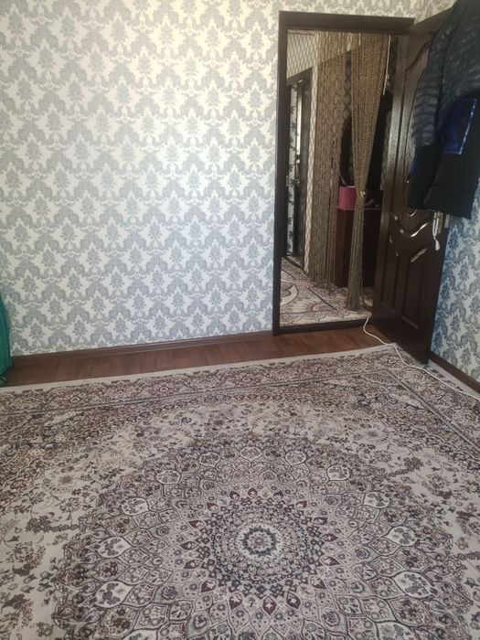 4 хонали Уй сотилади. 9 каватли дома.