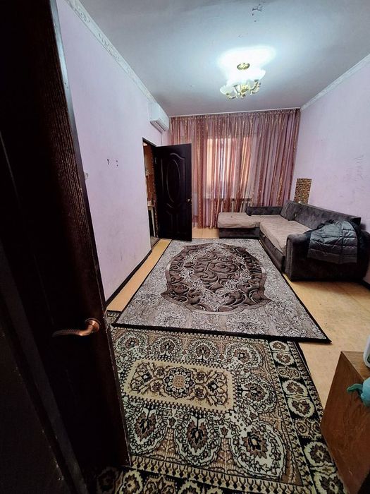 Kvartira sotiladi 3/3/4 massiv Feruza Eko bozor 76000