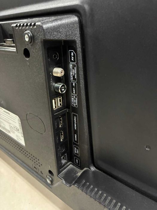 Телевизор Grundig 32 incha Smart Android