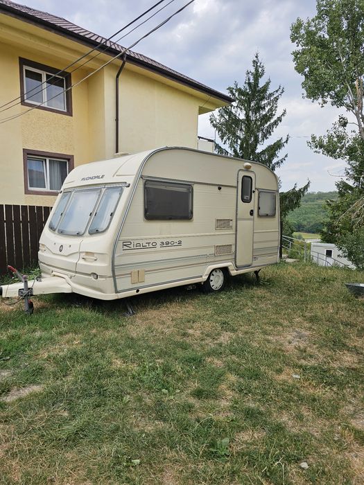 Rulota avondale 2000 Horgesti • OLX.ro