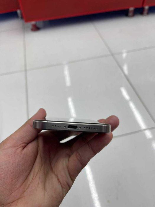 IPHONE 15 PRO MAX сотилади холати идеал 800$ Бухоро шахар