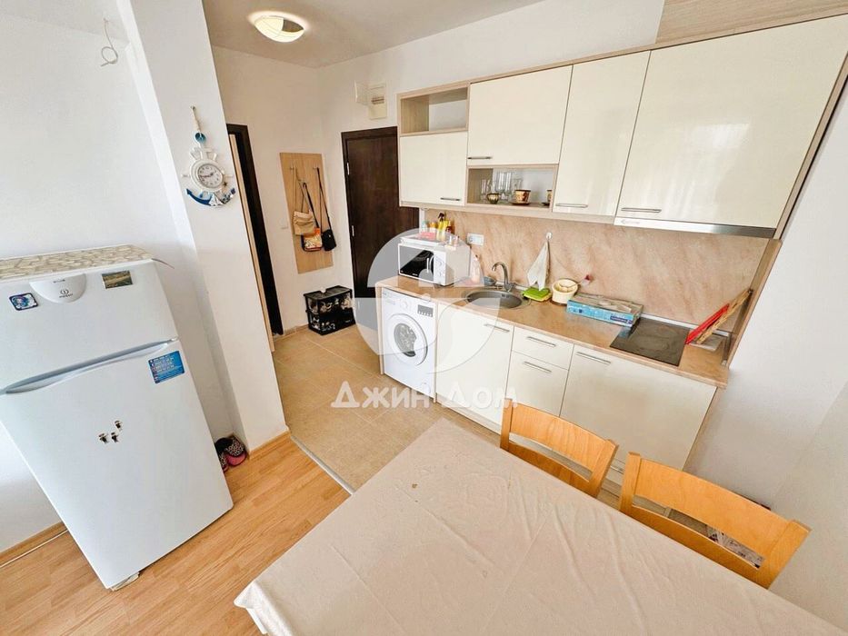 Продава се Двустаен апартамент в к.к. Слънчев бряг - 52 кв.м за 1279 €/кв.м - Снимка #3