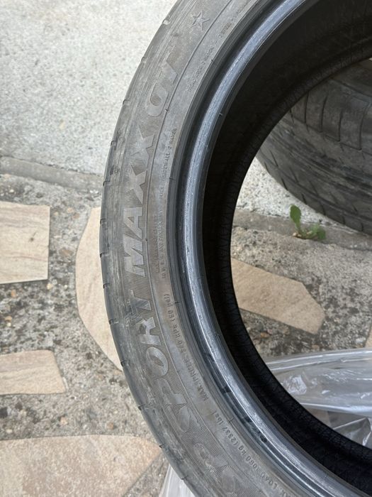 Vand set 4 Dunlop 275/40/20 si 315/35/20 Run flat
