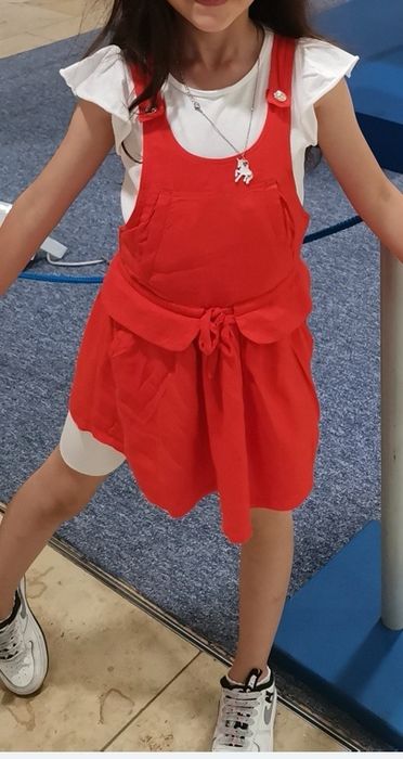 Chloe гащеризон 5години