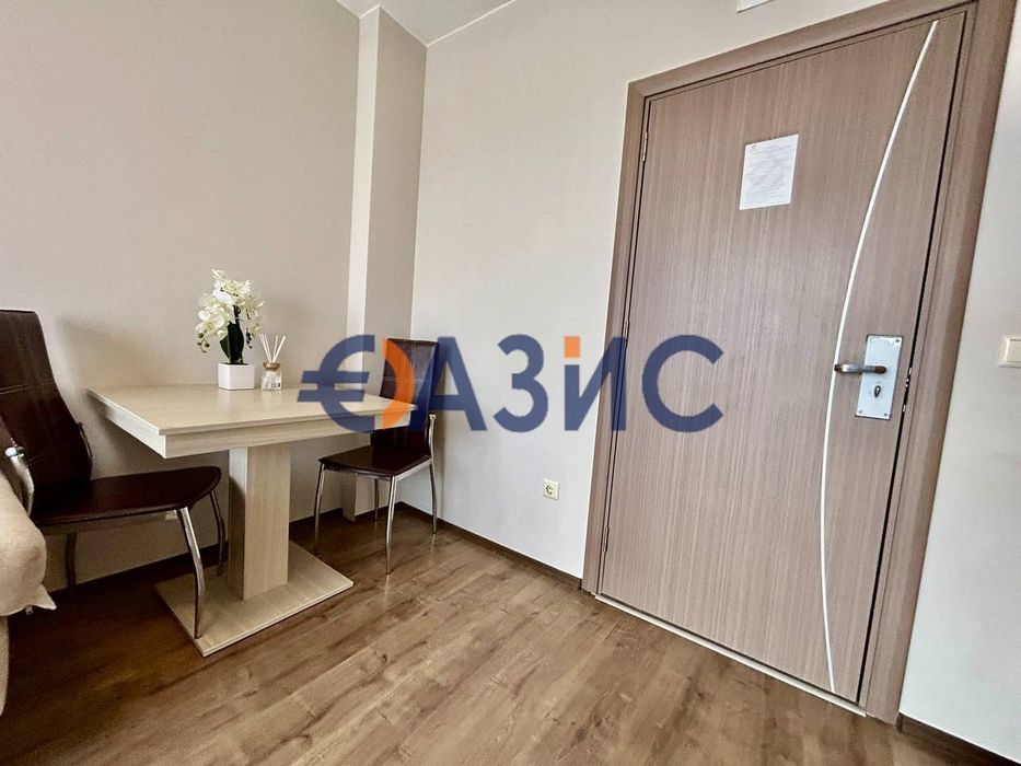 Продава се Двустаен апартамент в к.к. Слънчев бряг - 46 кв.м за 865 €/кв.м - Снимка #2