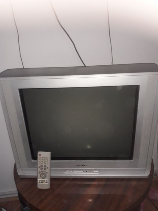 Vând tv smart Samsung