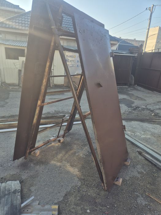 Продам дверь железный