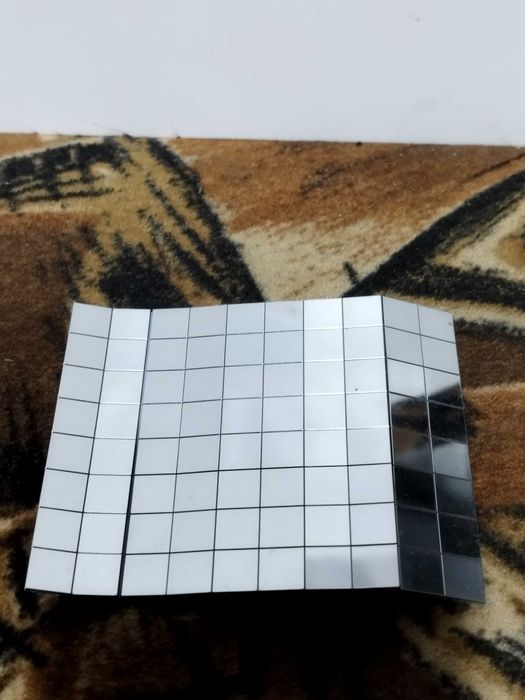 Самозалепващо огледално фолио