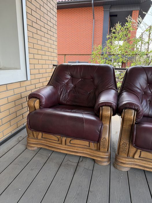 Продам диван и кресла