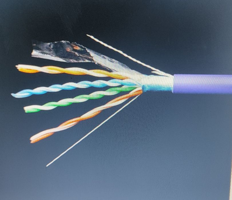 Сетевой кабель Cat-5 UTP