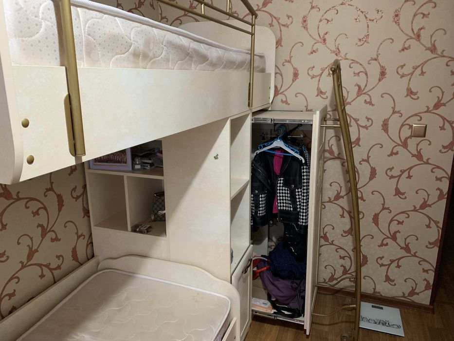 Кровать двухярусный