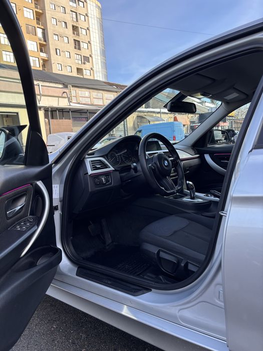 BMW 3 Series 2012 — imagine 4