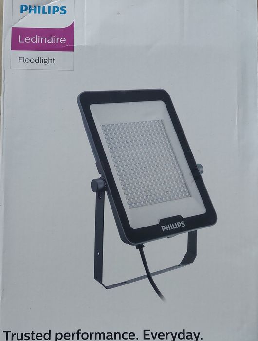 Lampi Philips 240leduri