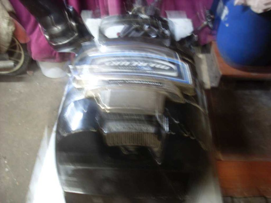 продавам чисто нова лодка колибри-3.60 с двигател меркури 8кс