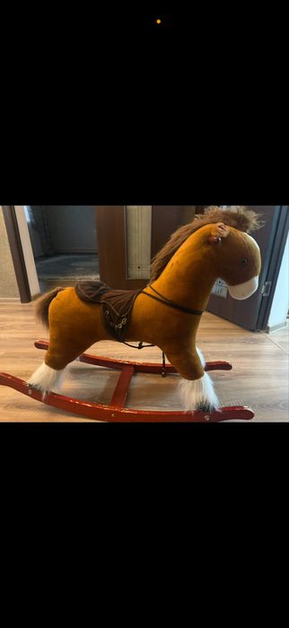 Продаю лошадку качалку
