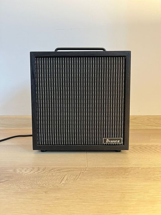 Chitară electrică Ibanez GRG121SP-BKN + amplificator (10W)