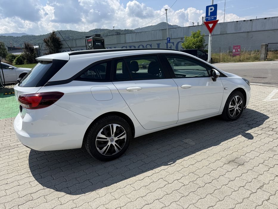 OPEL Astra 2019 — imagine 3