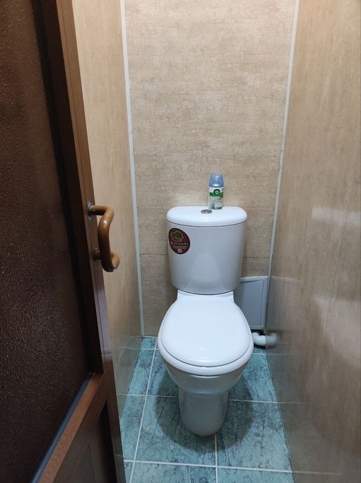 Срочно Продаётся Мирабад 2/7/9 с мебелью техникой ремонт хороший !