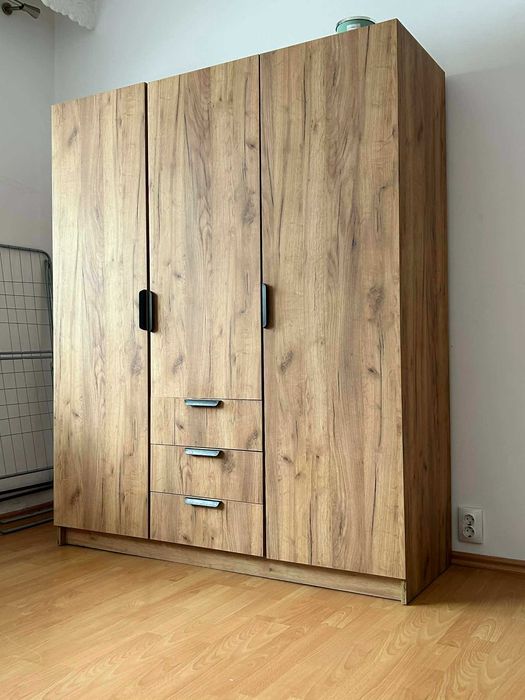 Dulap haine mare Jysk Jenslev