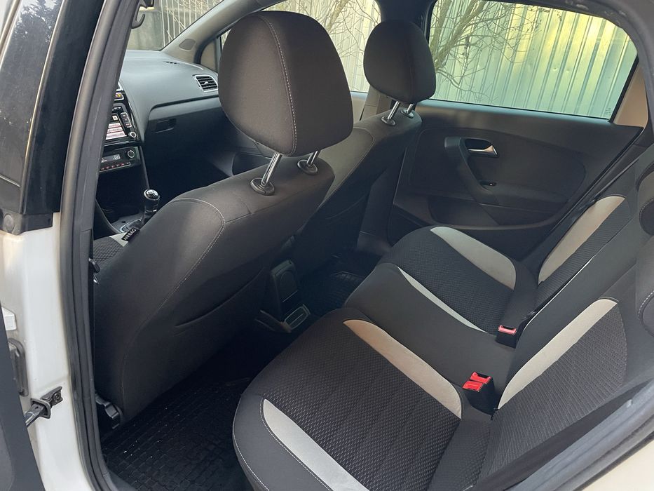 Volkswagen Polo 1.6 TDI 105 cp EURO 5 “R-line”