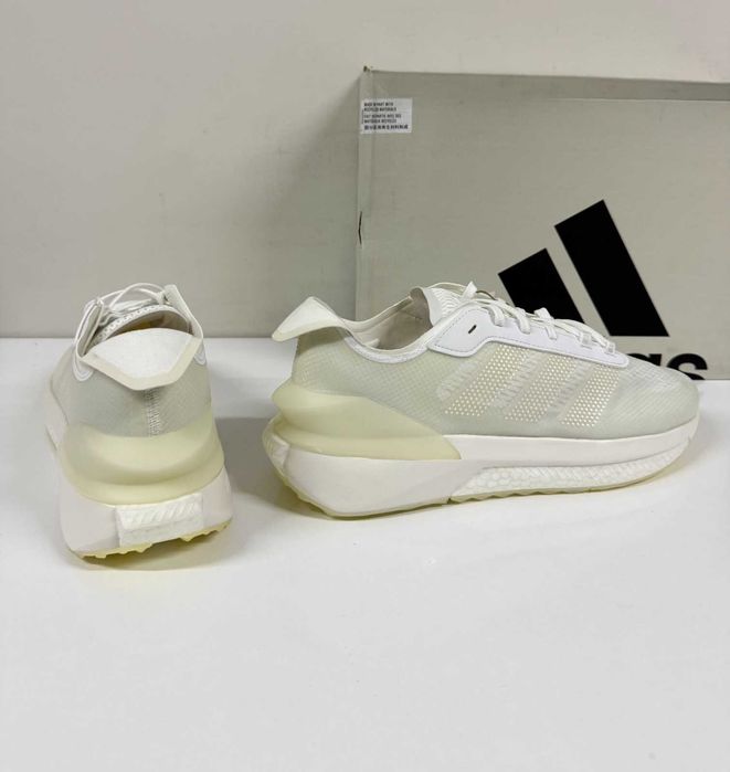 Adidas Avryn Cloud White