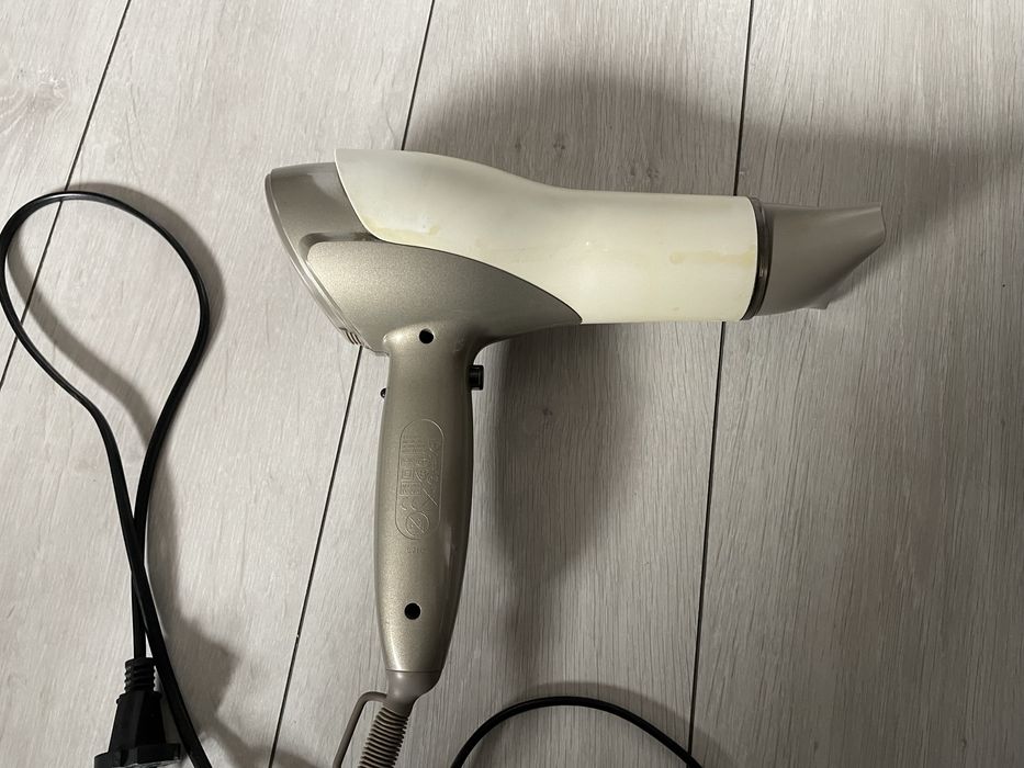 Сешоар-Philips Salon Pro HP-4891(с проблем)