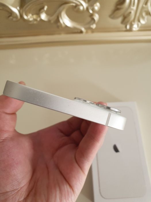 iPhone 13 oq 256gb LLA. Holati ideal. imeikasi o'tgan