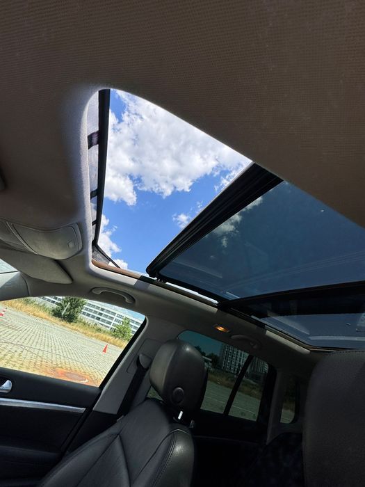 Vând VW Tiguan 4Motion 2.0 TDI DSG, 140 CP, an 2015, în stare excelentă, întreținut exclusiv în reprezentanță.