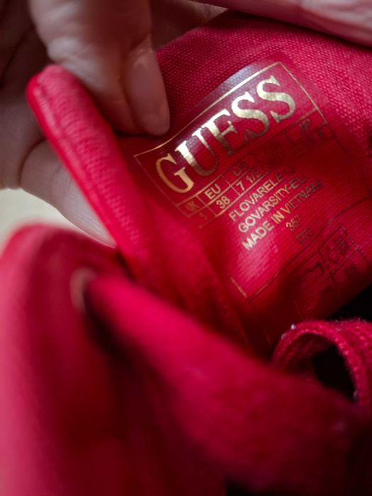 Дамски маратонки кецове Guess 38