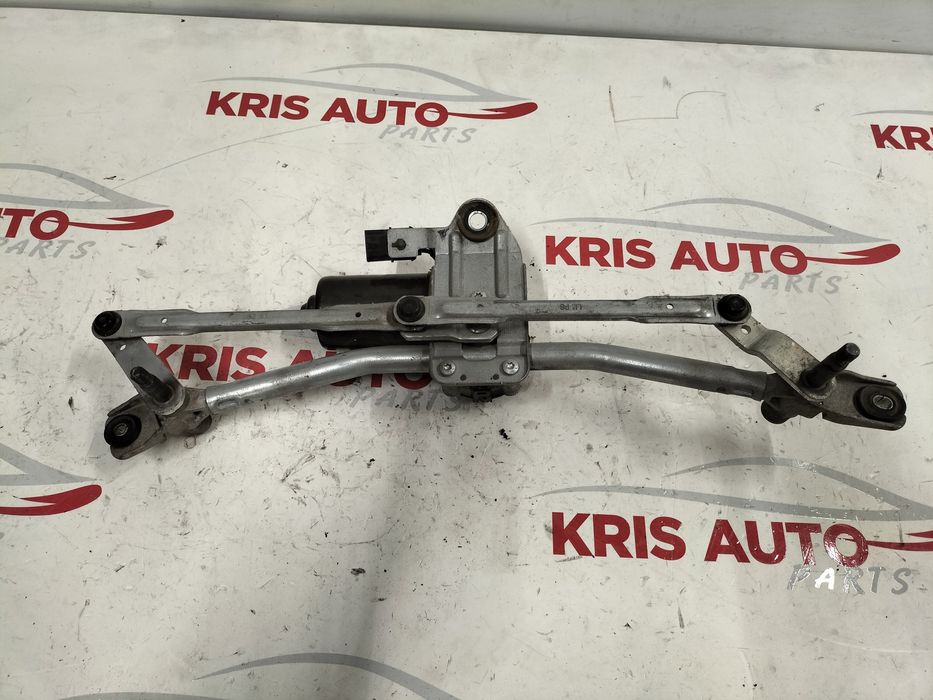 Моторче - механизъм предни чистачки Hyundai ix35 / Хюндай Их35