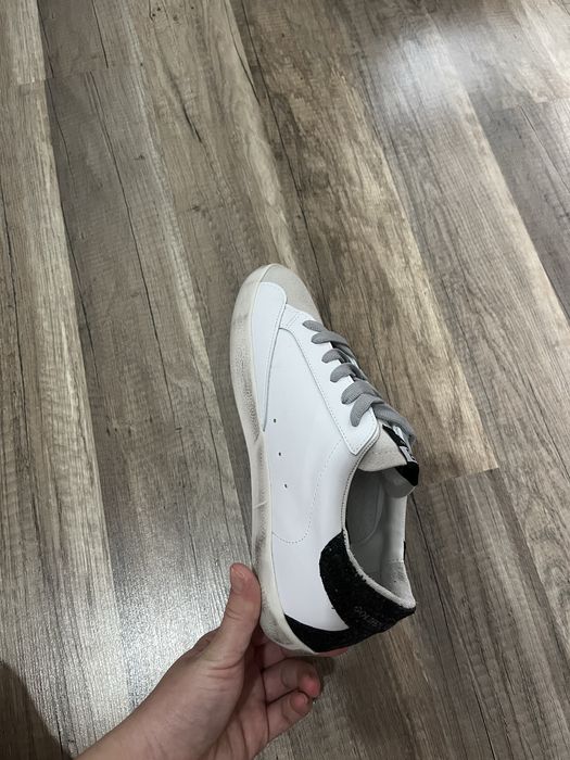 Golden goose noi cu eticheta