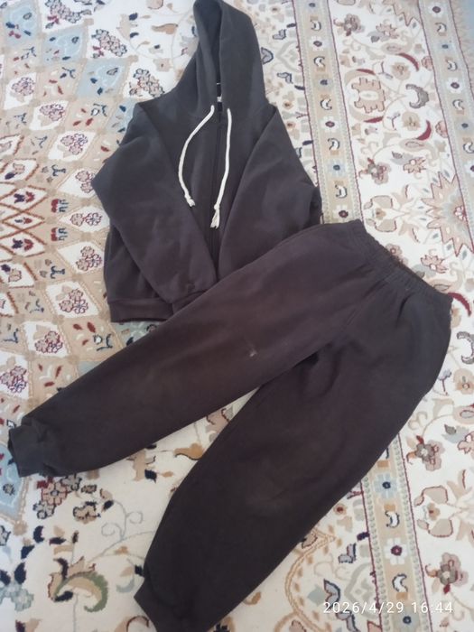 Продам двойку,размері 42